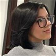 profesora de inglés especializada en dar clases a niños, adolescentes y adultos